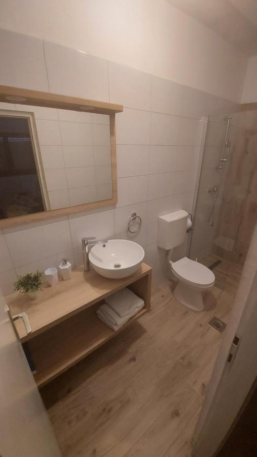 Apartmani Dane Sukošan エクステリア 写真